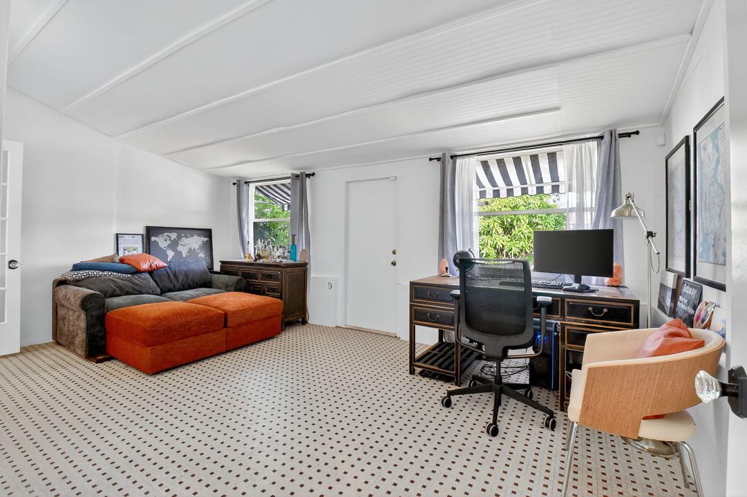 En Venta: $674,900 (2 camas, 1 baños, 1406 Pies cuadrados)