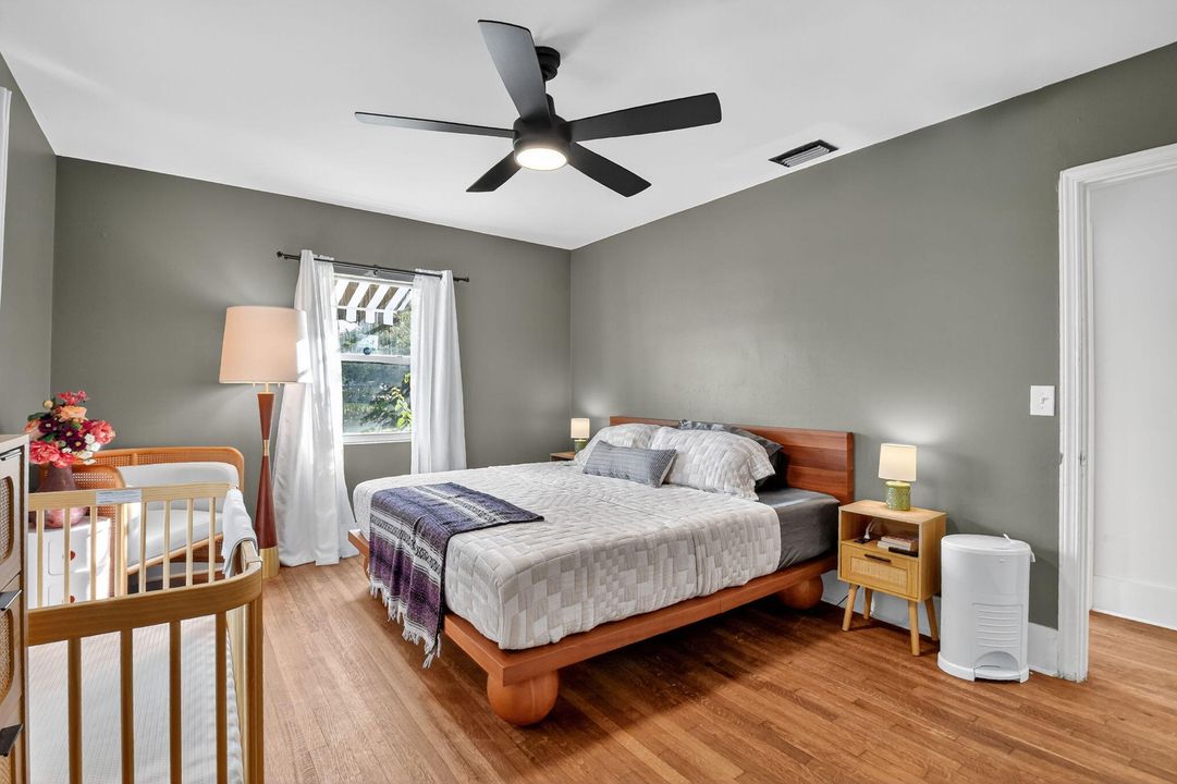 En Venta: $674,900 (2 camas, 1 baños, 1406 Pies cuadrados)