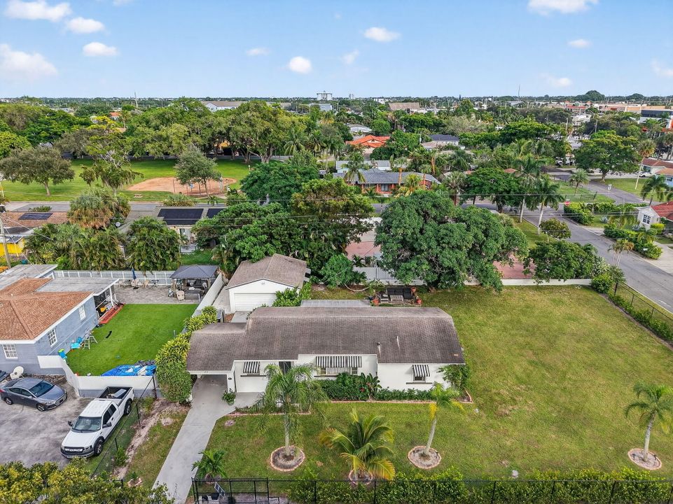 En Venta: $674,900 (2 camas, 1 baños, 1406 Pies cuadrados)