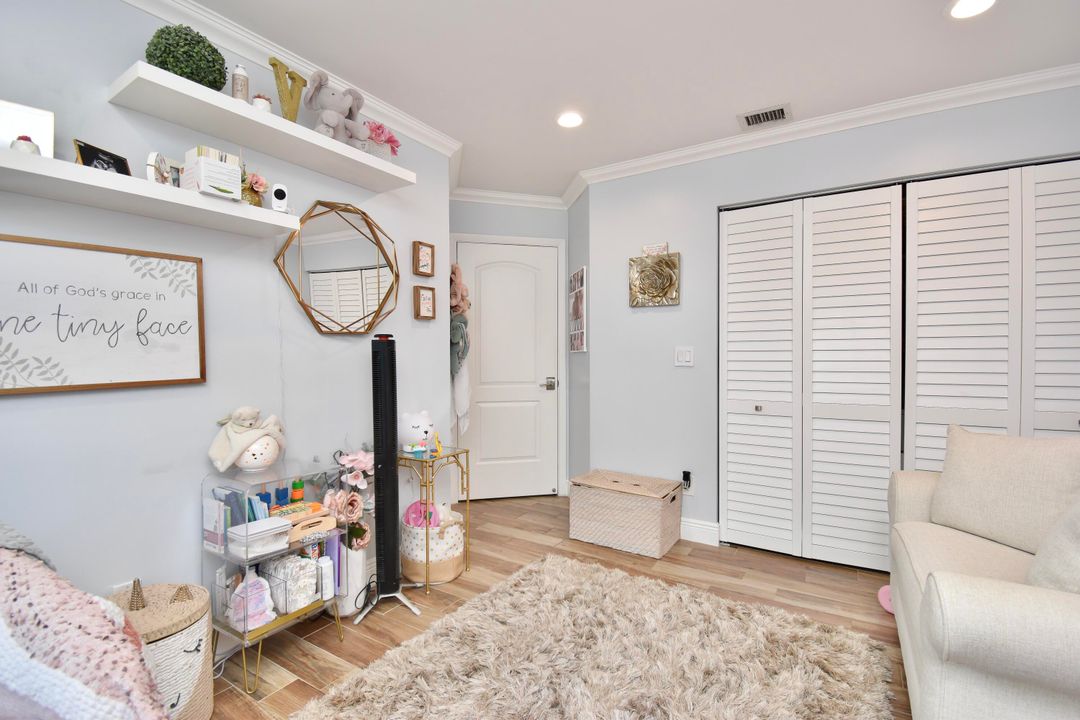 Active With Contract: $569,000 (3 beds, 2 baths, 1479 Square Feet)