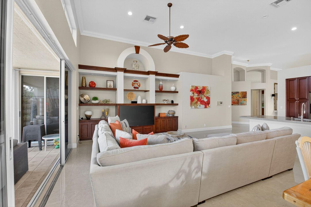 Activo con contrato: $1,695,000 (3 camas, 4 baños, 2880 Pies cuadrados)