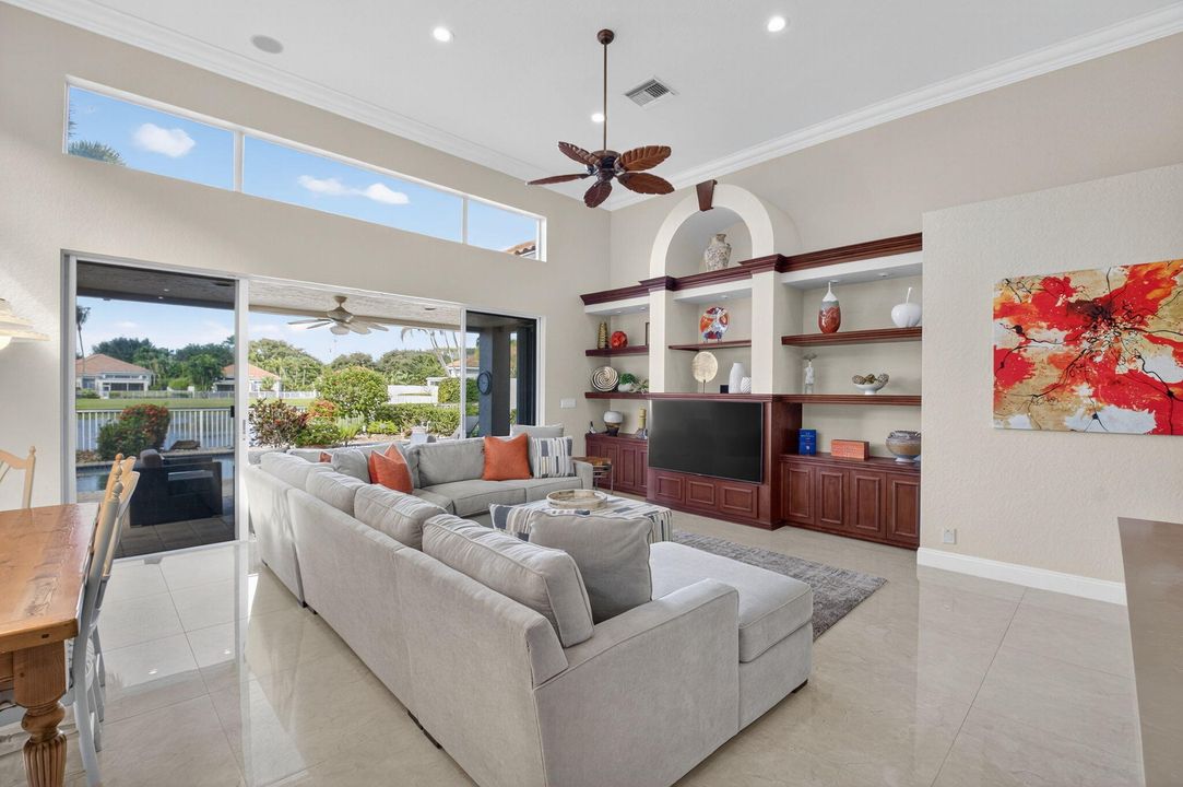 Activo con contrato: $1,695,000 (3 camas, 4 baños, 2880 Pies cuadrados)