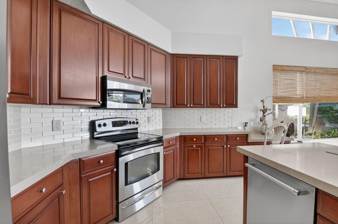 Activo con contrato: $1,695,000 (3 camas, 4 baños, 2880 Pies cuadrados)