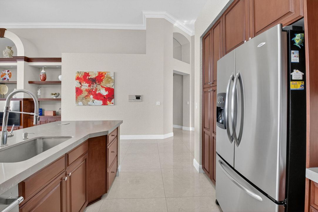 Activo con contrato: $1,695,000 (3 camas, 4 baños, 2880 Pies cuadrados)