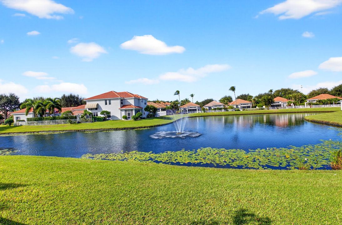 Activo con contrato: $1,695,000 (3 camas, 4 baños, 2880 Pies cuadrados)