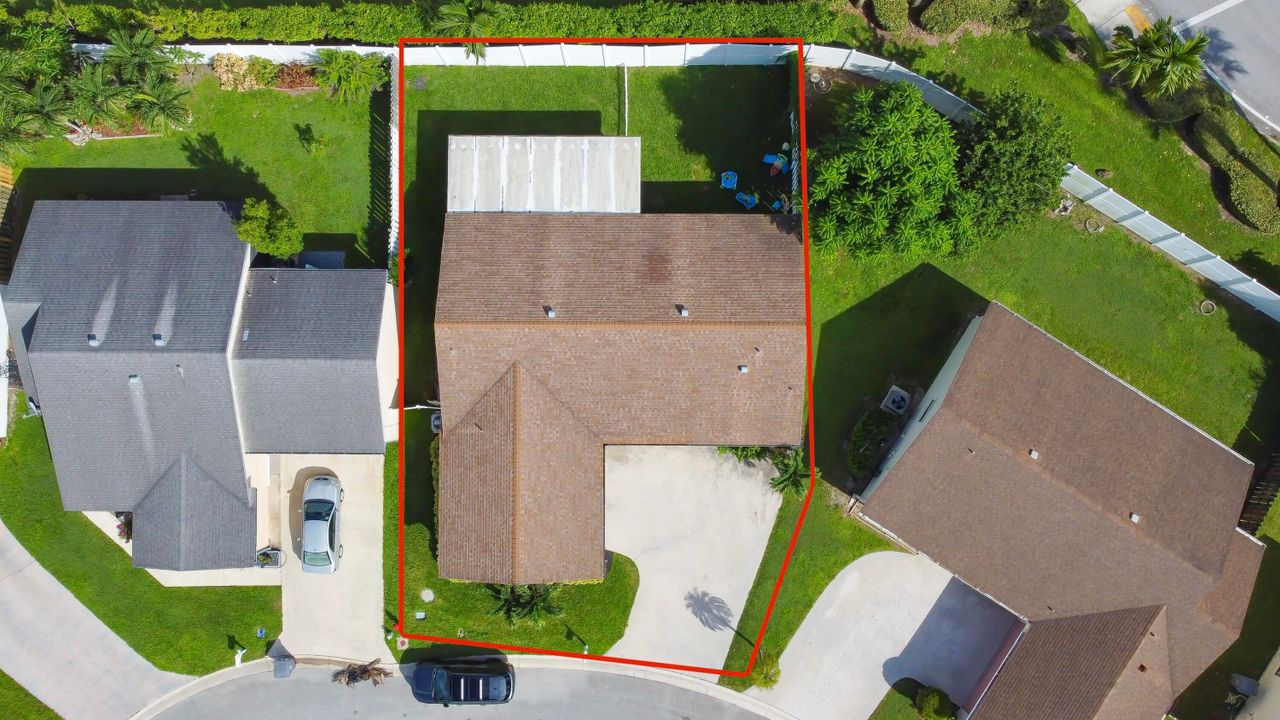 Active With Contract: $569,000 (3 beds, 2 baths, 1479 Square Feet)