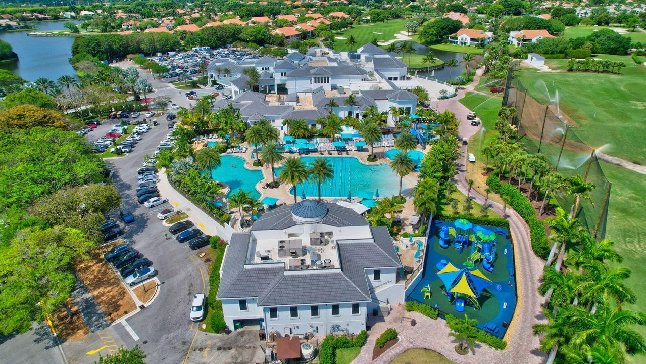 Activo con contrato: $1,695,000 (3 camas, 4 baños, 2880 Pies cuadrados)