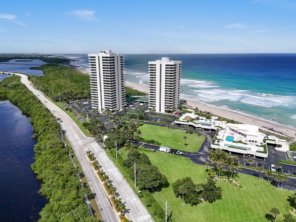 Под контрактом: $1,150,000 (2 спален, 2 ванн, 1435 Квадратных фут)