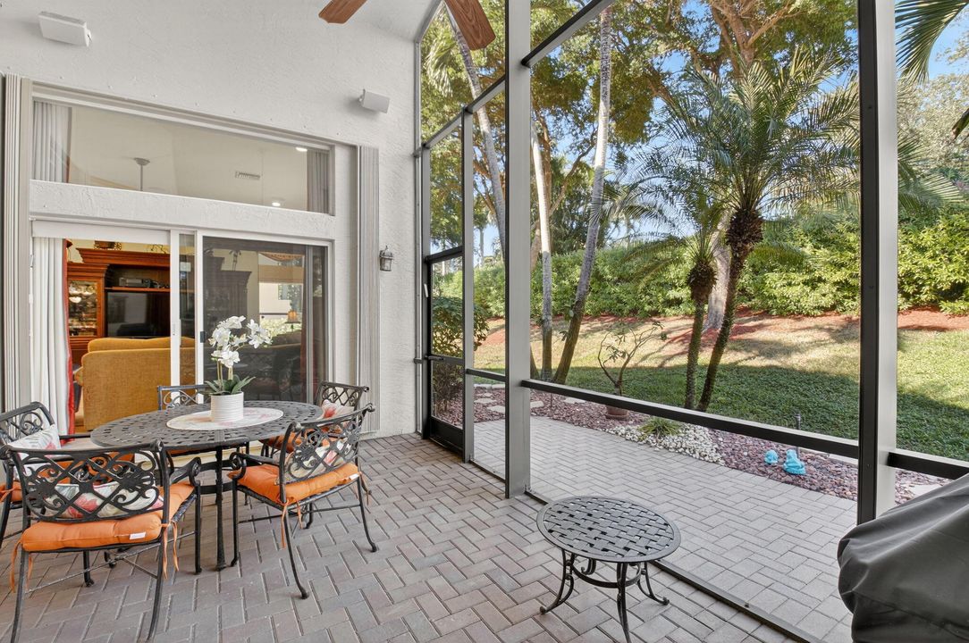 合同活跃: $624,900 (3 贝兹, 2 浴室, 2327 平方英尺)