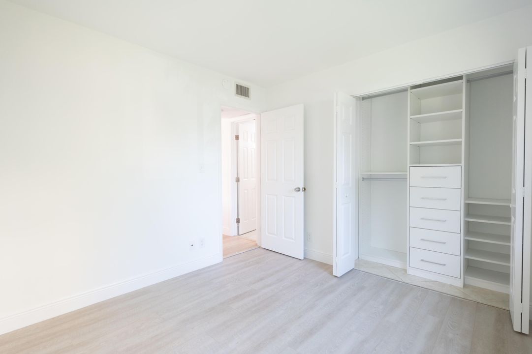 Activo con contrato: $2,000 (2 camas, 2 baños, 770 Pies cuadrados)