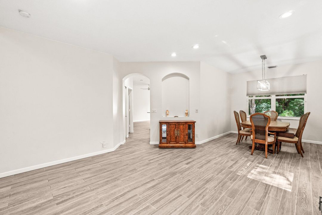 На продажу: $865,000 (4 спален, 3 ванн, 2523 Квадратных фут)