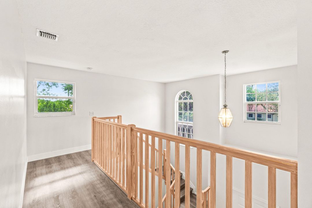 На продажу: $865,000 (4 спален, 3 ванн, 2523 Квадратных фут)