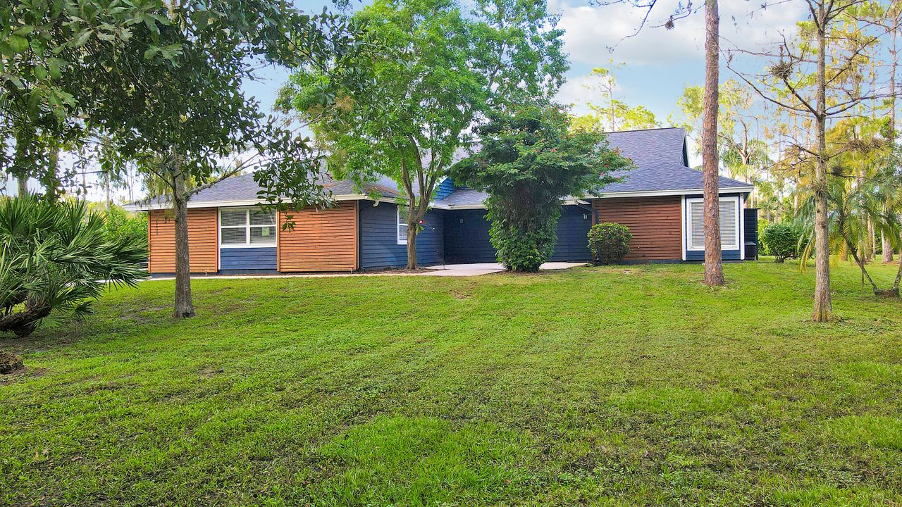 For Sale: $1,050,000 (4 beds, 3 baths, 2486 Square Feet)