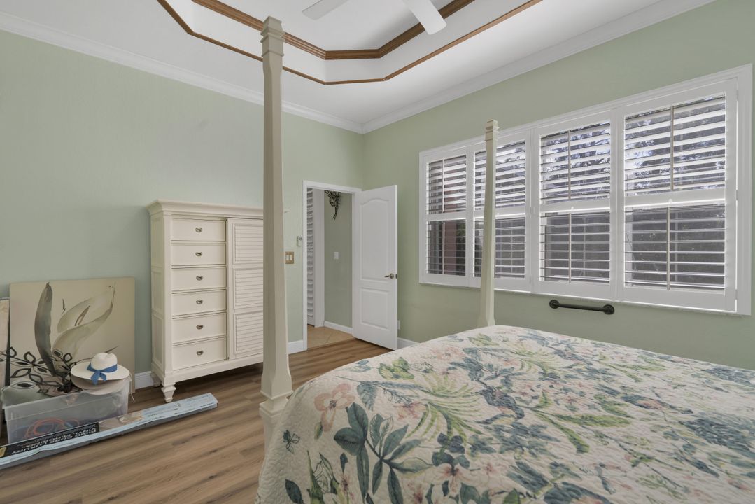 For Sale: $400,000 (3 beds, 2 baths, 1766 Square Feet)