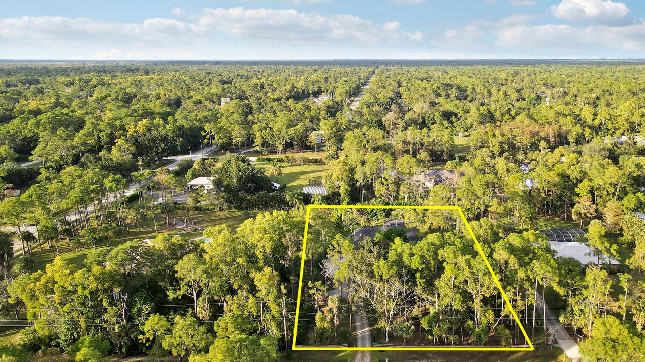 For Sale: $1,050,000 (4 beds, 3 baths, 2486 Square Feet)