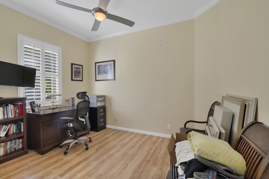 For Sale: $400,000 (3 beds, 2 baths, 1766 Square Feet)