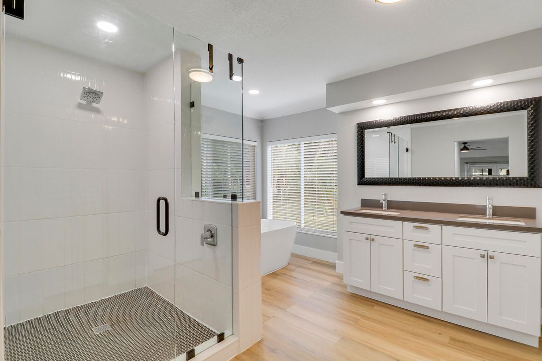 For Sale: $1,050,000 (4 beds, 3 baths, 2486 Square Feet)