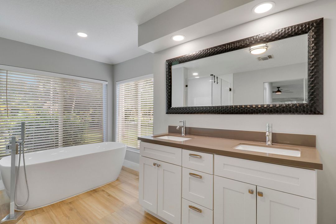 For Sale: $1,050,000 (4 beds, 3 baths, 2486 Square Feet)