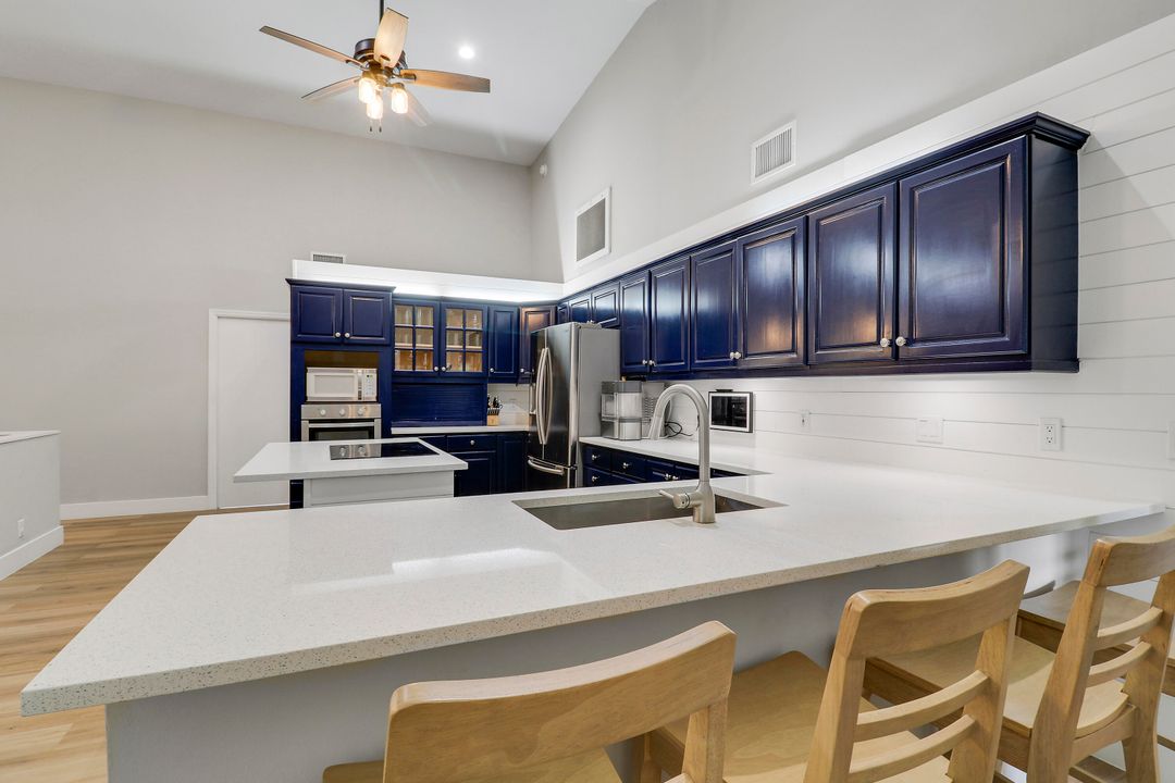 For Sale: $1,050,000 (4 beds, 3 baths, 2486 Square Feet)