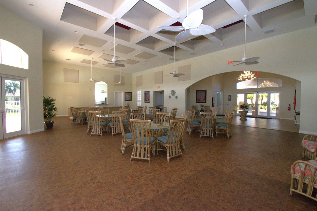 For Sale: $400,000 (3 beds, 2 baths, 1766 Square Feet)