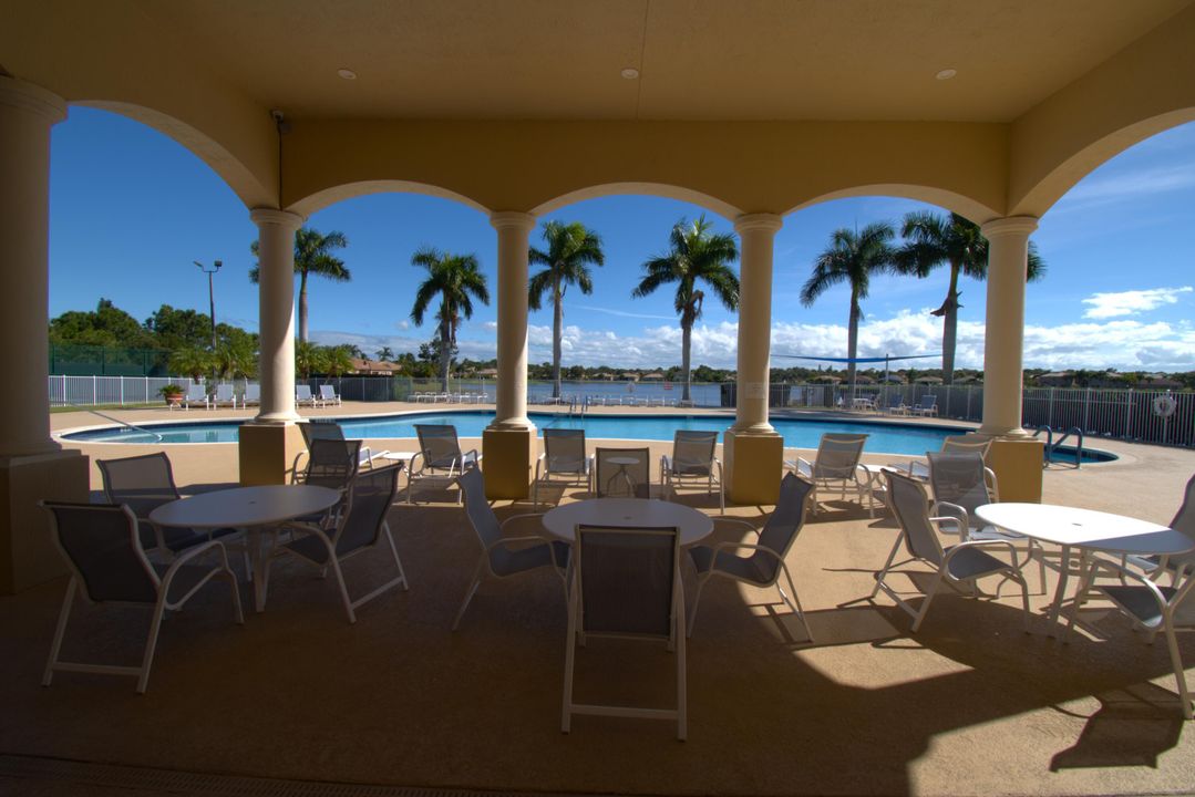 For Sale: $400,000 (3 beds, 2 baths, 1766 Square Feet)