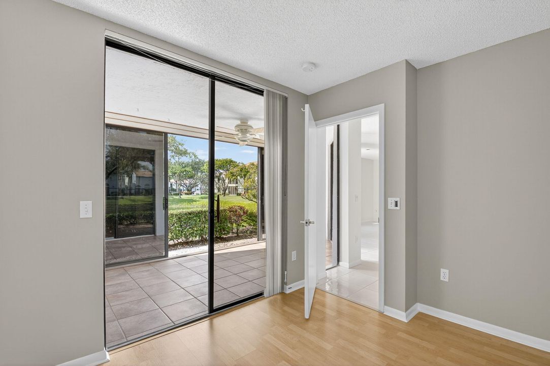 For Sale: $275,000 (3 beds, 2 baths, 1657 Square Feet)