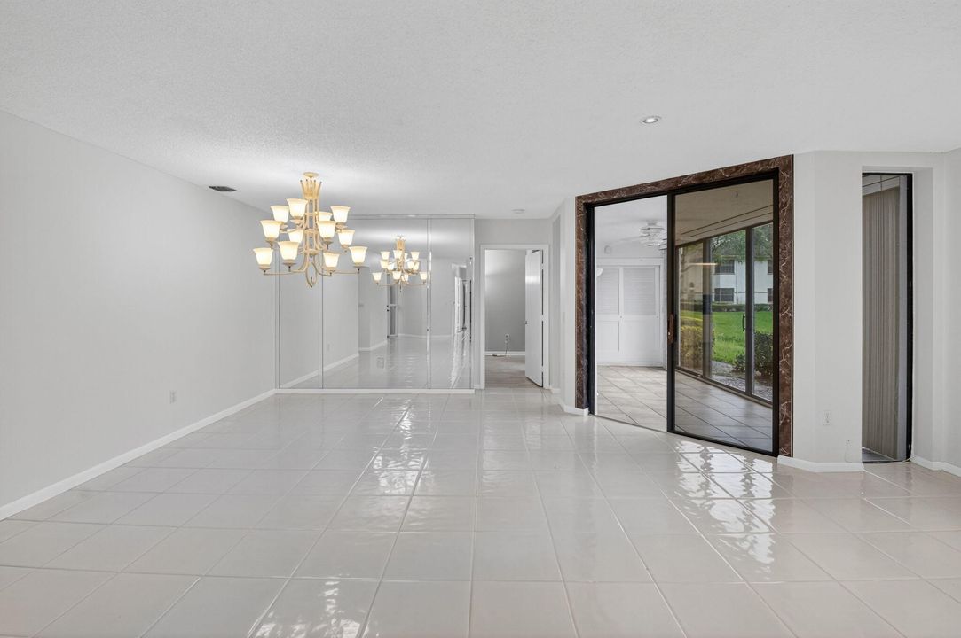 For Sale: $275,000 (3 beds, 2 baths, 1657 Square Feet)