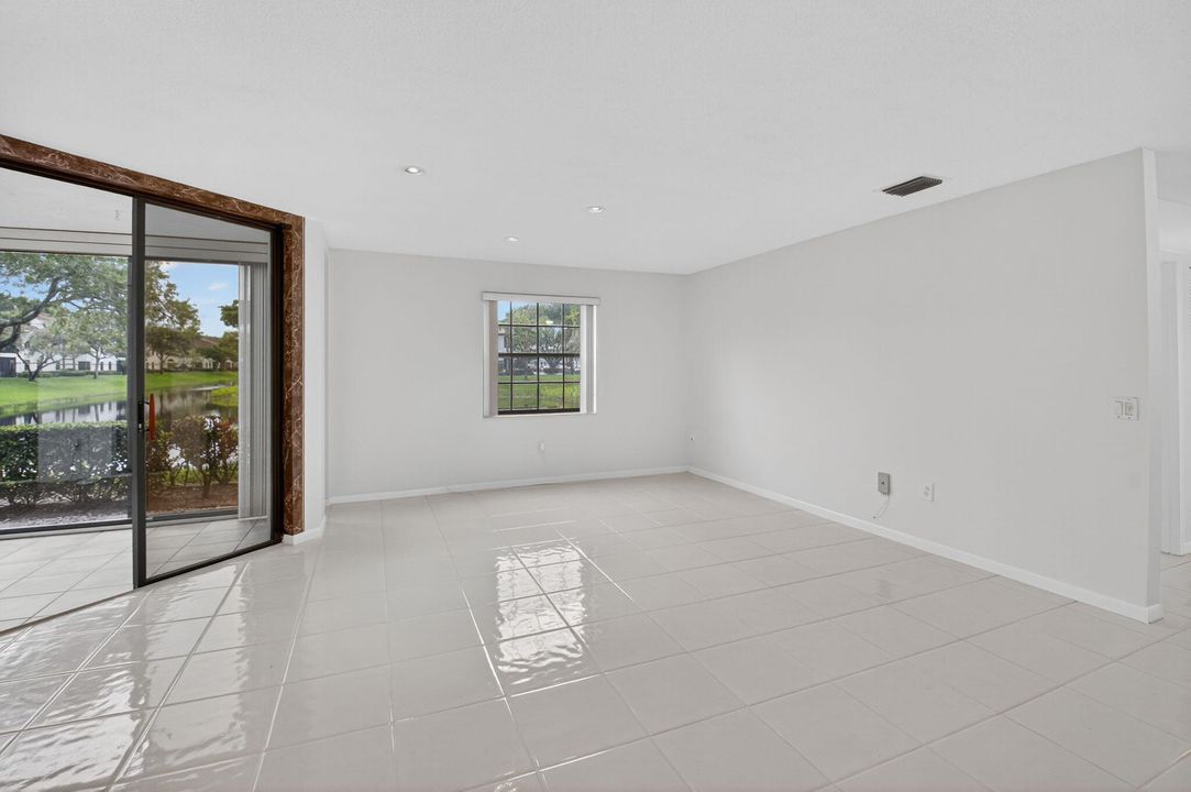 For Sale: $275,000 (3 beds, 2 baths, 1657 Square Feet)