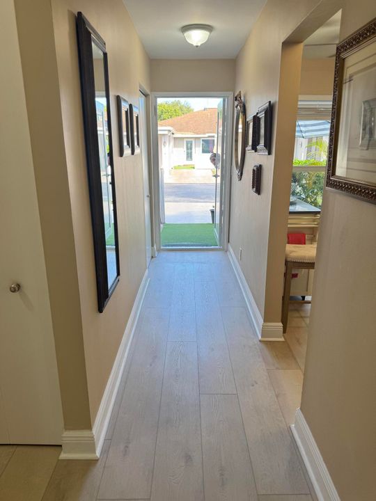 En Venta: $297,900 (2 camas, 2 baños, 1148 Pies cuadrados)