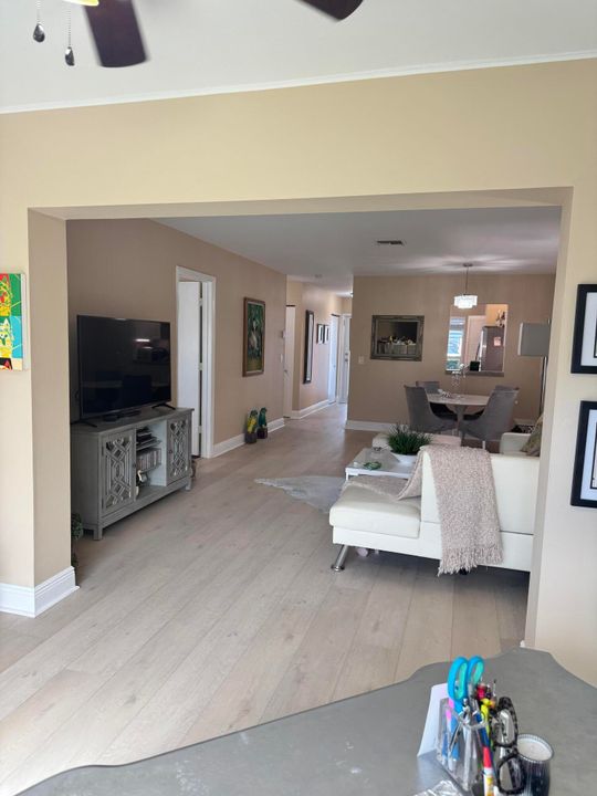 En Venta: $297,900 (2 camas, 2 baños, 1148 Pies cuadrados)