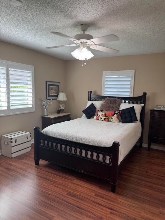 En Venta: $297,900 (2 camas, 2 baños, 1148 Pies cuadrados)