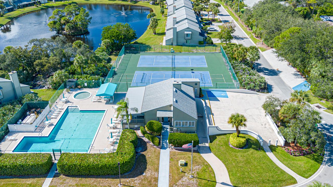 待售: $314,900 (2 贝兹, 2 浴室, 1279 平方英尺)