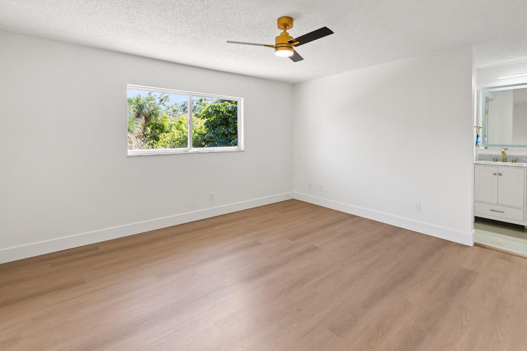 待售: $314,900 (2 贝兹, 2 浴室, 1279 平方英尺)