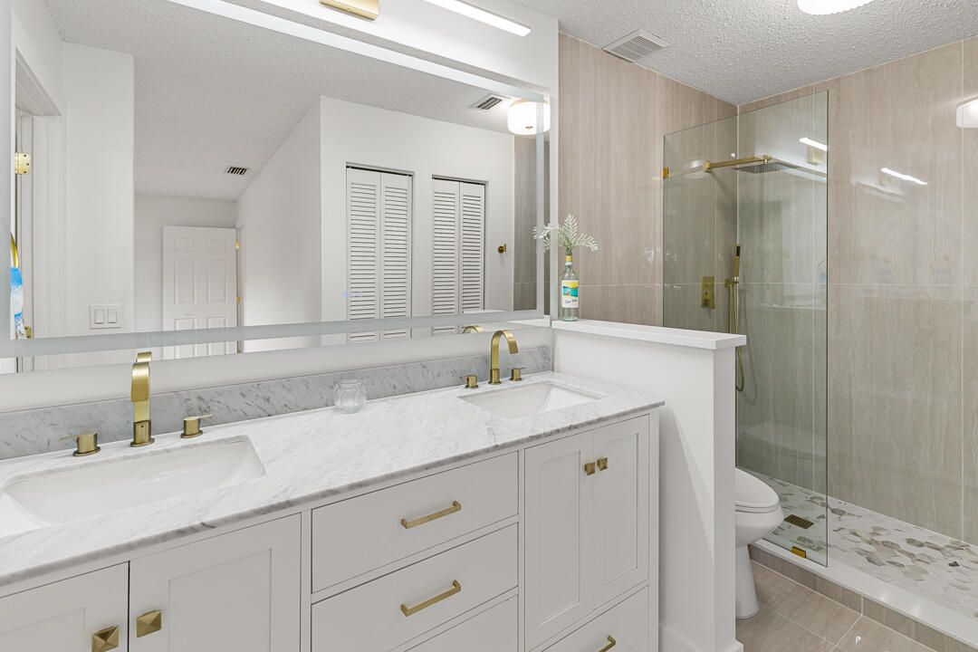 待售: $314,900 (2 贝兹, 2 浴室, 1279 平方英尺)