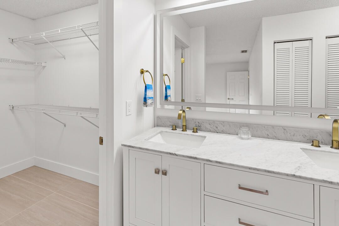 待售: $314,900 (2 贝兹, 2 浴室, 1279 平方英尺)