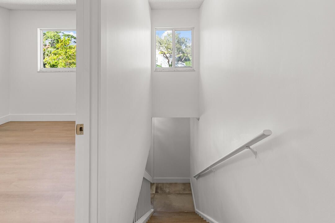 待售: $314,900 (2 贝兹, 2 浴室, 1279 平方英尺)