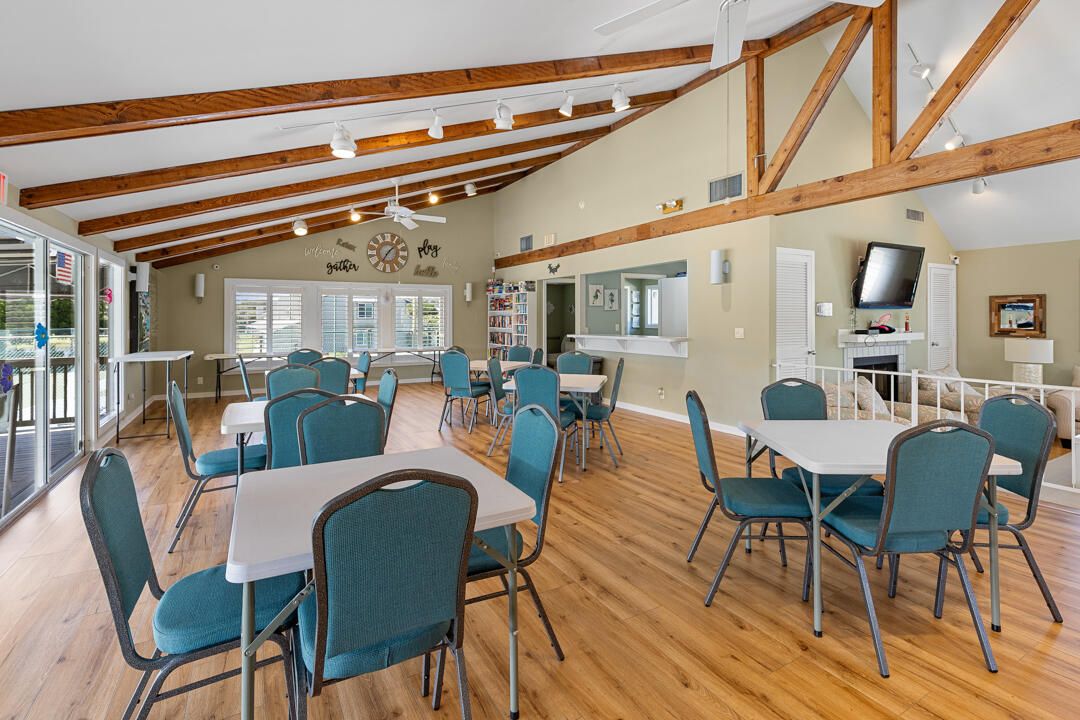 待售: $314,900 (2 贝兹, 2 浴室, 1279 平方英尺)