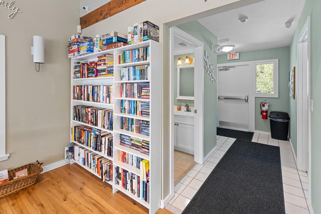 待售: $314,900 (2 贝兹, 2 浴室, 1279 平方英尺)