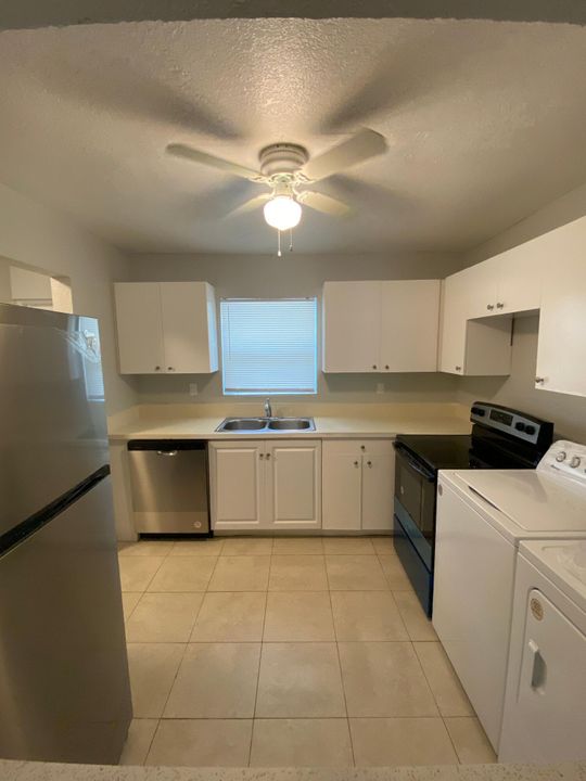 For Rent: $2,100 (2 beds, 2 baths, 1380 Square Feet)