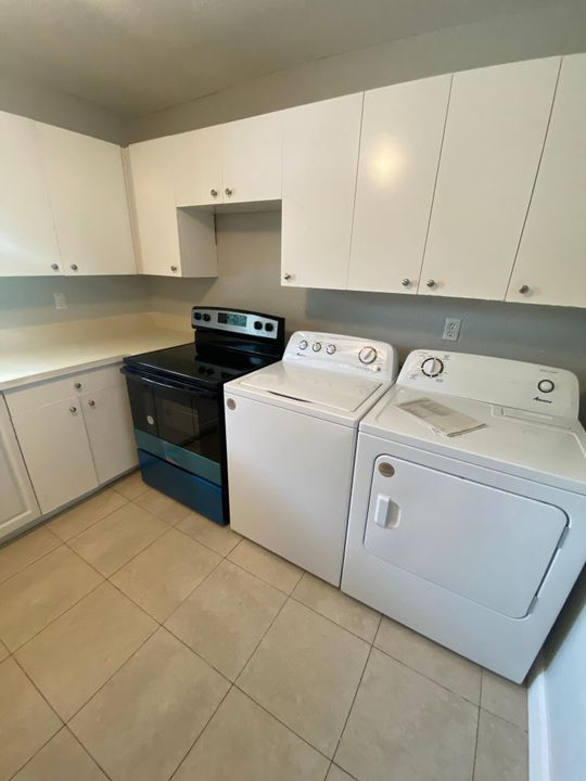 For Rent: $2,100 (2 beds, 2 baths, 1380 Square Feet)