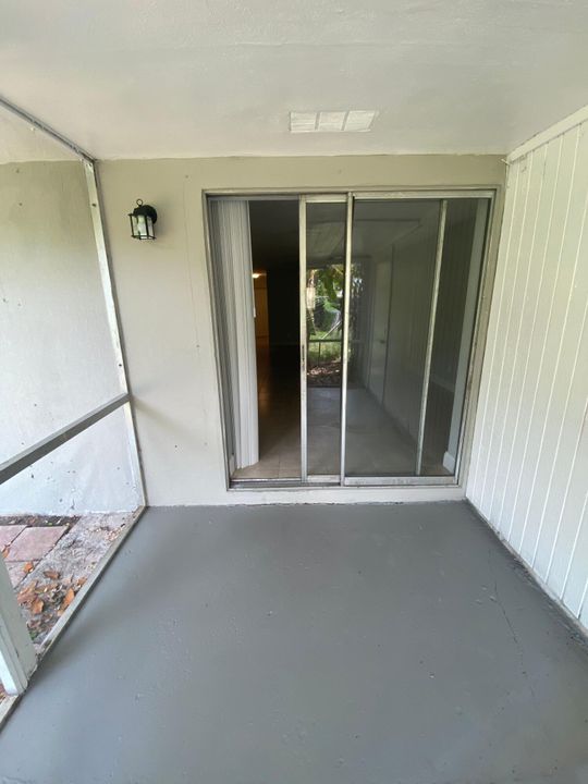 For Rent: $2,100 (2 beds, 2 baths, 1380 Square Feet)