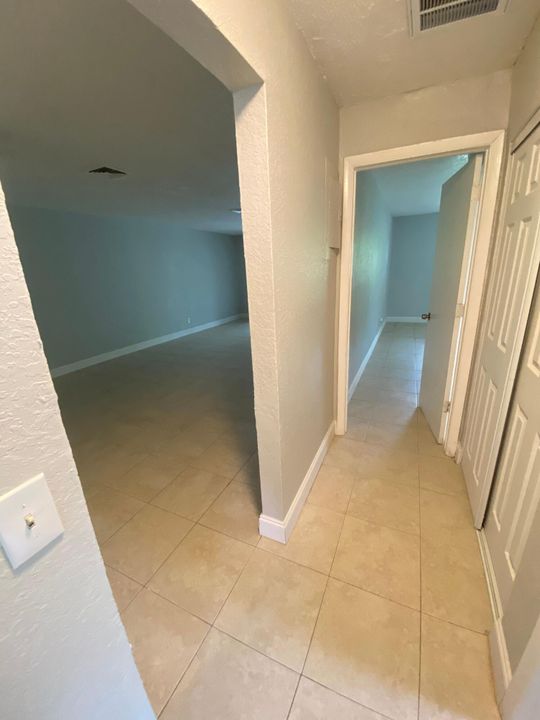 For Rent: $2,100 (2 beds, 2 baths, 1380 Square Feet)