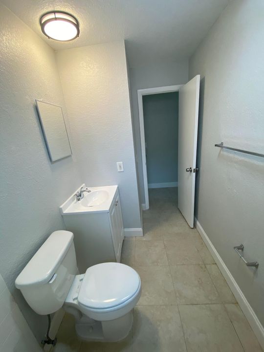 For Rent: $2,100 (2 beds, 2 baths, 1380 Square Feet)