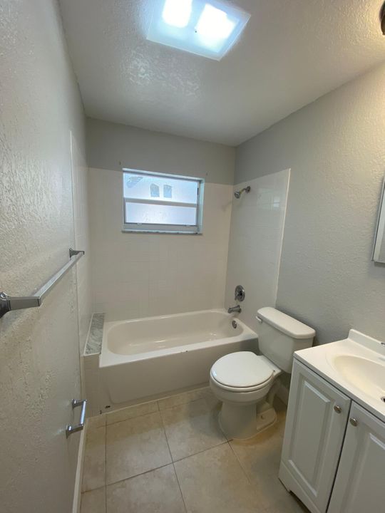 For Rent: $2,100 (2 beds, 2 baths, 1380 Square Feet)