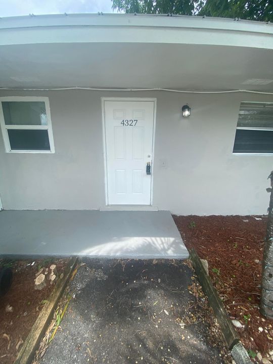 For Rent: $2,100 (2 beds, 2 baths, 1380 Square Feet)