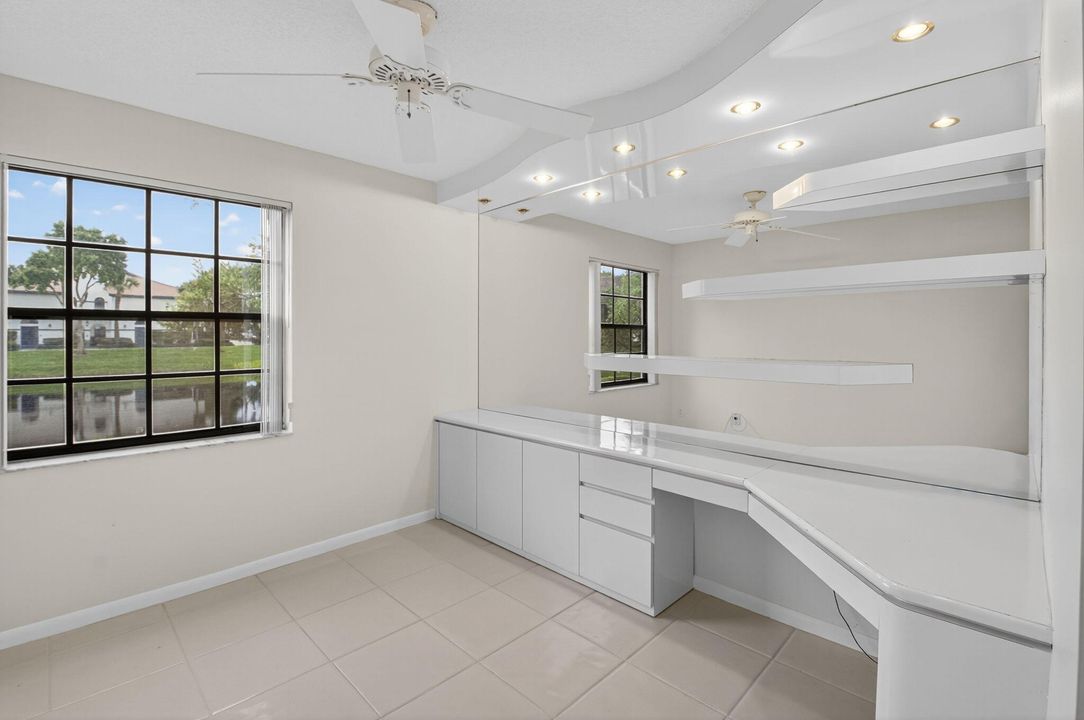 For Sale: $275,000 (3 beds, 2 baths, 1657 Square Feet)