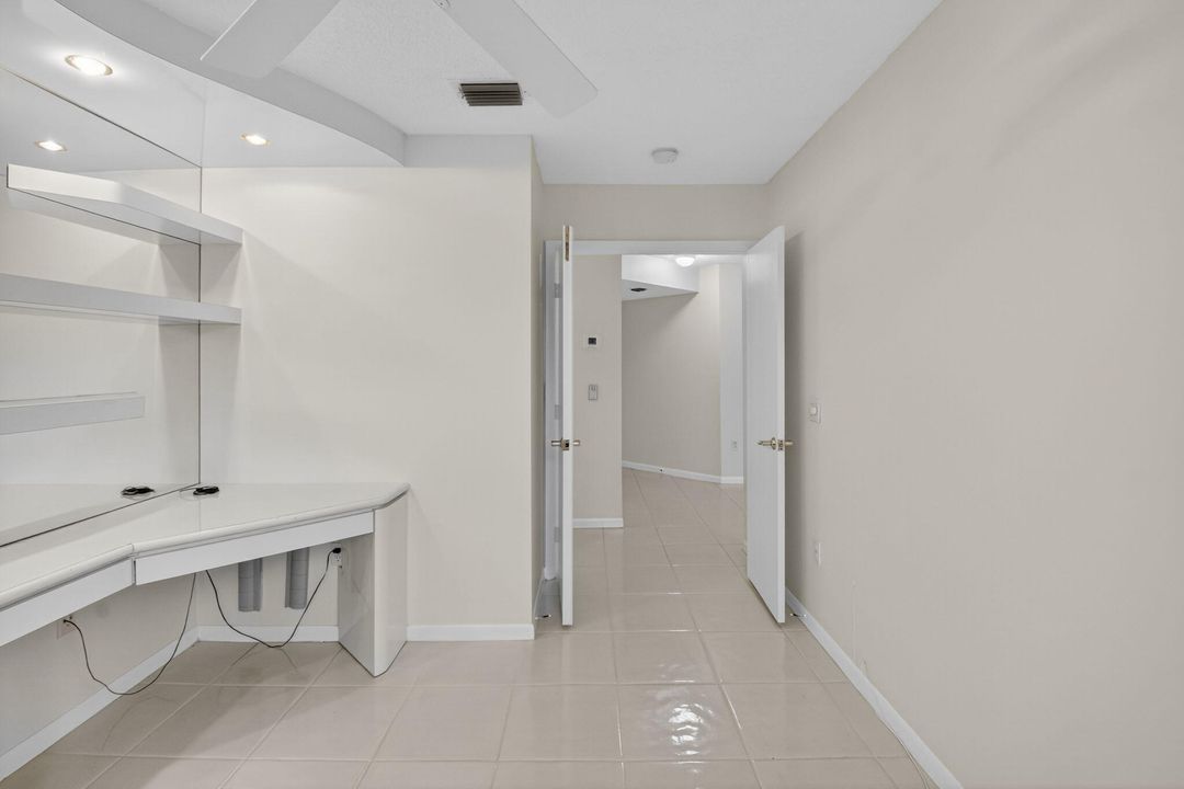 For Sale: $275,000 (3 beds, 2 baths, 1657 Square Feet)