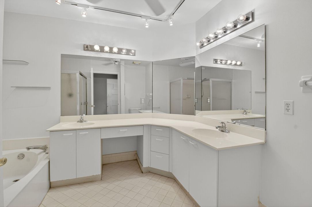 For Sale: $275,000 (3 beds, 2 baths, 1657 Square Feet)