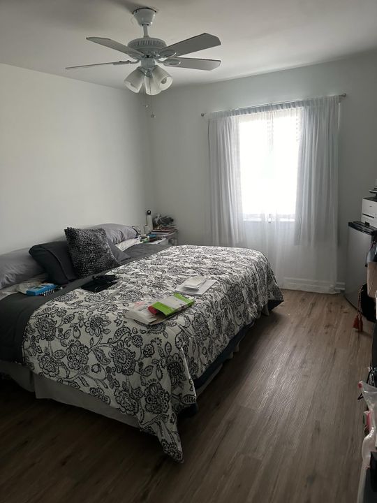 For Sale: $220,000 (2 beds, 2 baths, 1238 Square Feet)