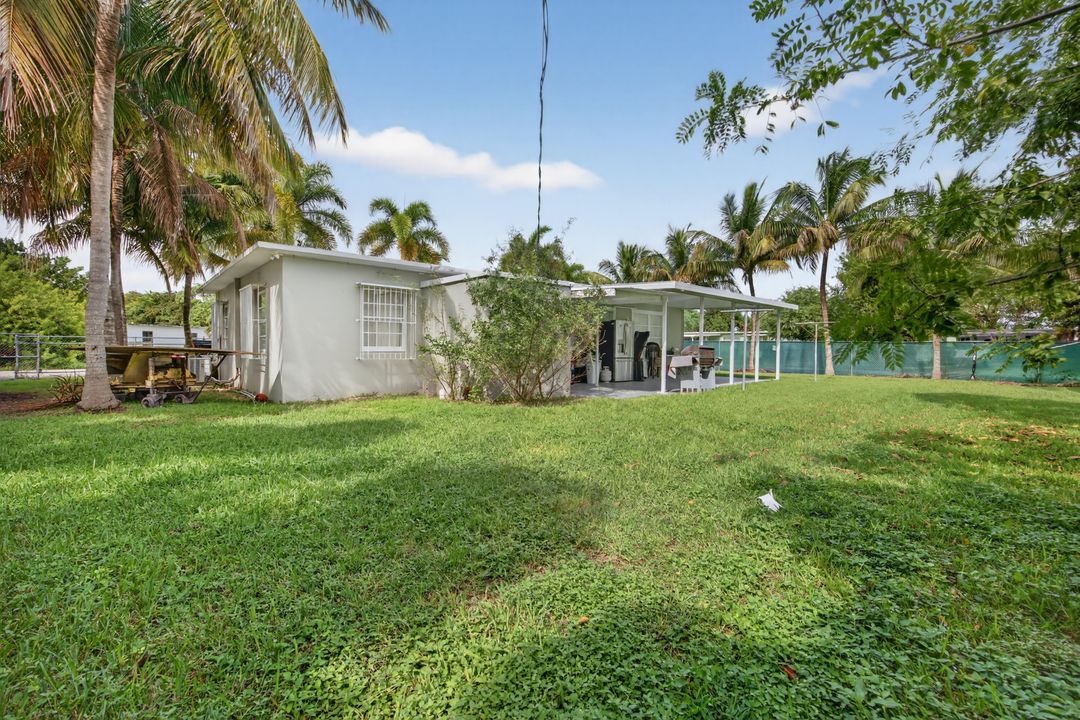 For Sale: $449,900 (2 beds, 1 baths, 1057 Square Feet)